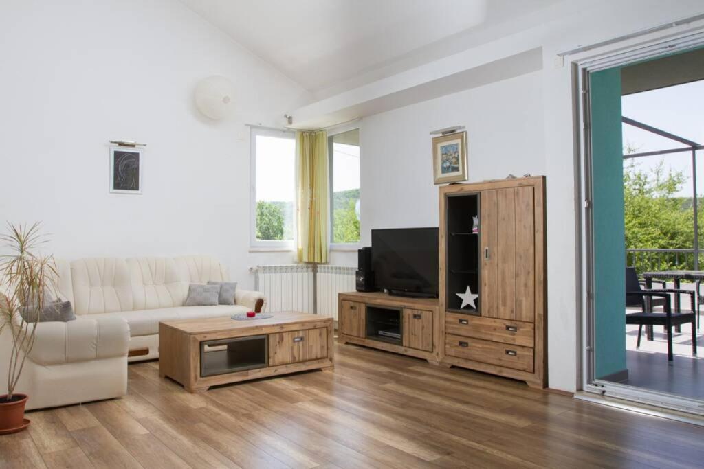 Holiday House Villa Bleu Korusce エクステリア 写真