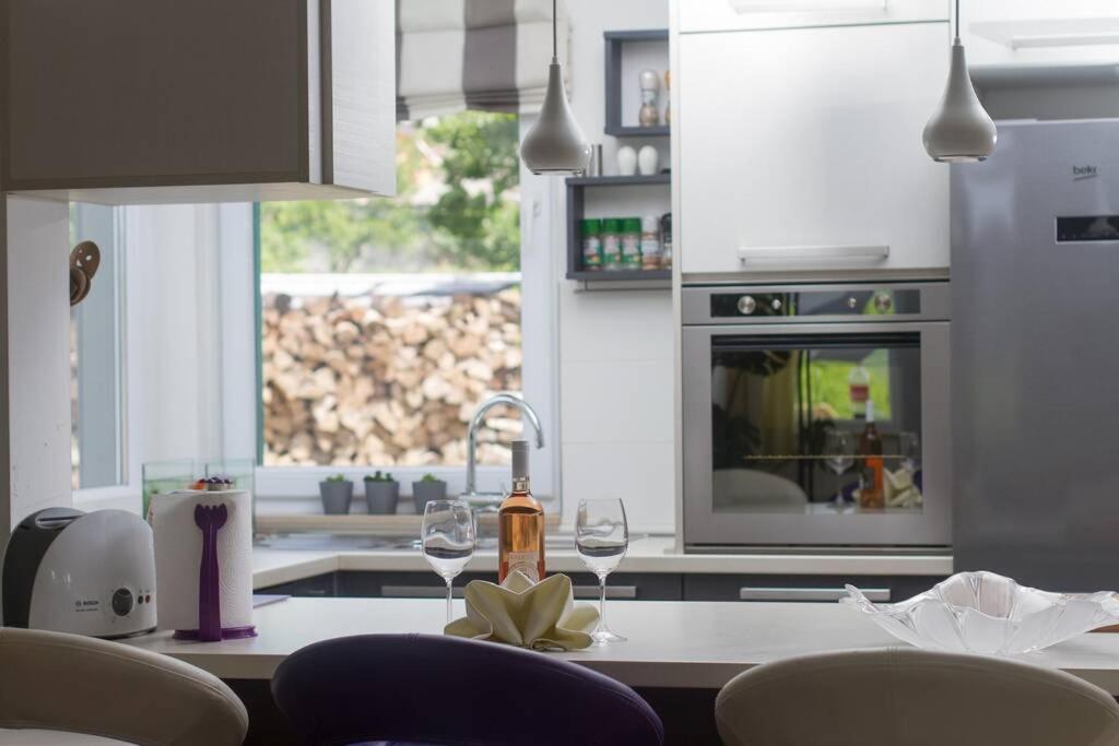 Holiday House Villa Bleu Korusce エクステリア 写真